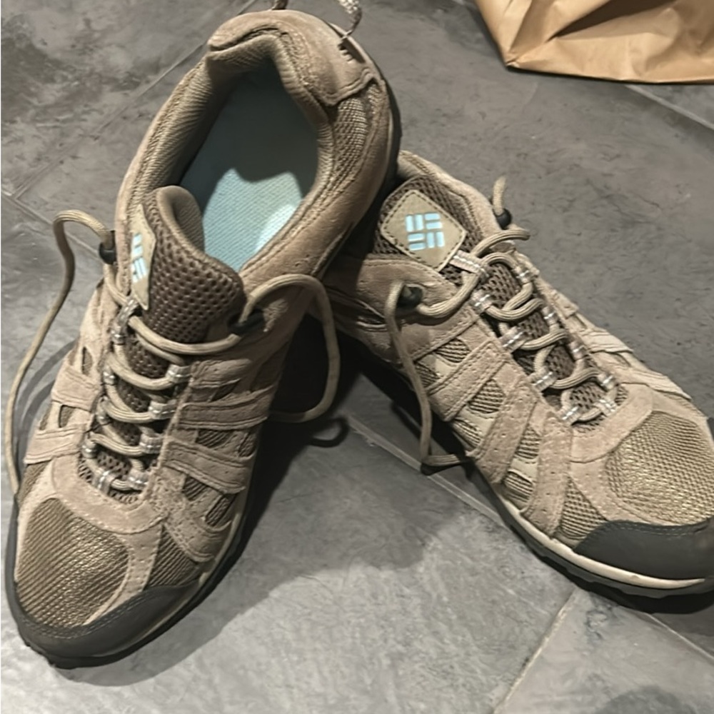 Columbia low top day hikers. Women’s size 12.